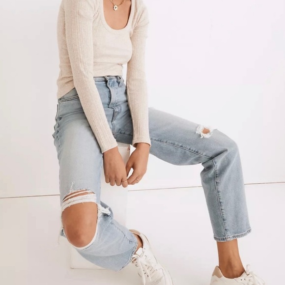 Madewell The Perfect Vintage Straight Jean in Danby Wash Knee Rip Edition - Picture 4 of 10